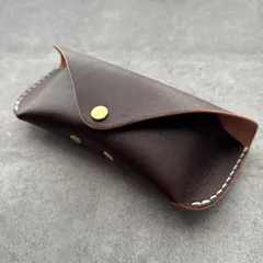 【丘染めダークブラウン】　本革メガネケース　茶芯　手縫い　エイジングが楽しめるレザーアイテム　クロス付き　サングラスケース　ハンドメイド　本革