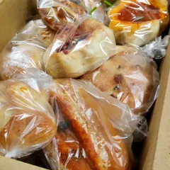 米粉パン　食パン、 菓子パン、惣菜パン各種 ロスパンセット