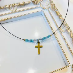 青と透明ビーズの十字架チョーカー アクセサリー チョーカー