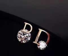 079 イニシャル　ジルコニア　大粒　クリスタル　ピアス　ゴールド