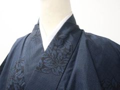 【京松】リサイクル着物 大島紬 7マルキ 古典柄 しつけ付 正絹 身丈約161cm 裄丈約63.5cm kyo7z07-737