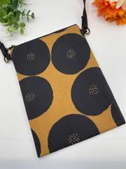 ショルダーバッグ　あんぱん　ブラウン