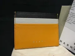 ■新品■未使用■ MARNI マルニ レザー カードケース カード入れ パスケース 定期入れ メンズ レディース イエロー系 FM4076のサムネイル