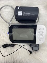 【未使用・買取品・外箱無し】オムロン OMRON 上腕式血圧計 HCR7711T2