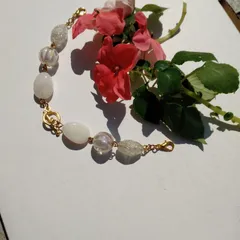 ホワイト系クリア薄ピンク羽織紐　前マンテル付き　金色マグネットに変更可能