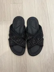 最終値下げ❗️中古品◆ＦＥＮＤＩ◆フェンディ◆サンダル◆スライド◆２８ＣＭ 最終値下げ❗️中古品◇FENDI◇フェンディ◇サンダル