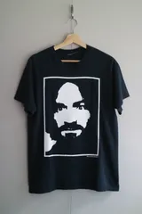 【再値下レア】ガンズ・アンド・ローゼズ チャールズ・マンソン Tシャツ ブラック JERZEES tシャツ / ジャージーズ ”CHARLES MANSON” TEE