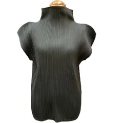 極美品✨ISSEY MIYAKE プリーツ変形ベージュノースリーブ 極美品✨ISSEY MIYAKE プリーツ変形ベージュノースリーブ