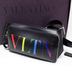 【美品】VALENTINO GARAVANI　VLTN　ボディバッグ　ブラック　レザー　ロゴ　レインボー