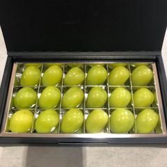 シャインマスカット宝石箱　18粒入　ぶどう