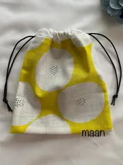あんぱん柄の四角い巾着　イエロー①