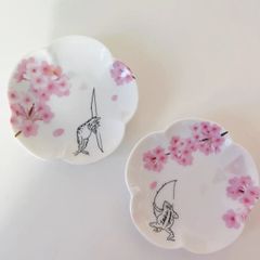 鳥獣戯画＊桜の木の下で ( 豆皿 )　２枚