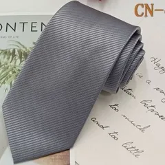 ネクタイ　結婚式　発表会　パーティー　イベント　ビジネス　卒業式　入学式　入社式　ダンスパーティー　バーテンダー　スーツ　ワイシャツ　格安　小物　メンズネクタイ　ストライプ柄　シルバー色　銀色　グレー色　鼠色