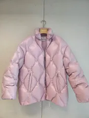 2025年最新】MIU MIU レディース ダウンジャケットの人気