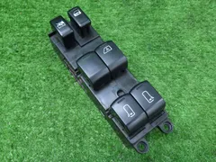 エルグランド パワーウィンドウスイッチ E51/MNU51 日産 250701231