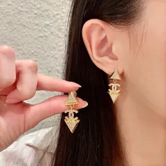 【今日特価】CHANEL シャネル 中古 ダブル C イヤリング オリジナルロゴ再現 送料無料！在庫限定セール価格！