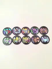 妖怪ウォッチ　妖怪メダル　黒(black)　10枚セット　ピンクエンペラー　じんめん犬　はつでんしん　不怪　なまはげ　バクロ婆　ワカメくん　セバスチャン　だいだらぼっち　うんがい三面鏡　中古品　1枚からでも売ります