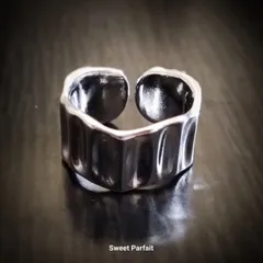 【新品未使用】シルバー925 オープンリング 8号 ウェーブ プレート ワイド【化粧箱付き】レディース メンズ ユニセックス　　　CHAC100800041