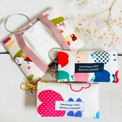 キーホルダーみたいなポケットティッシュケース　ファンシー柄（3種類）　花粉症　プレゼント　お子様や男性にもオススメ