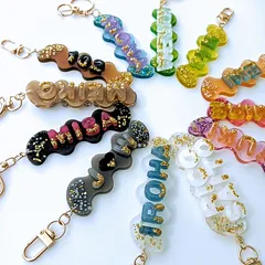 【受注オーダー】ネームキーホルダー　組み合わせ132通り！　お名前キーホルダー　オリジナルキーホルダー　推し　推し活　推しカラー　推し活グッズ　メンバーカラー　メンカラ　ギフト　プチギフト　プレゼント　オーダー　オーダーメイド　ハンドメイド　コリルハンドメイド