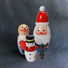 コブロフ工房のクリスマス・マトリョーシカ　1１ｃｍ3人組み レッド  ロシア コブロフ工房のクリスマス・マトリョーシカ11cm3人組み