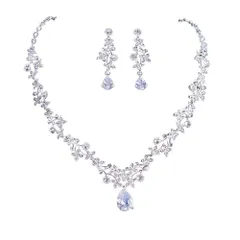 ピアス キラキラ ネックレス ネックレス ジルコニア 花嫁 クリスタル アクセサリー ブライダル 誕生日 フラワー セット クリスマス イヤリング ウエディング プレゼント [misakinoya]