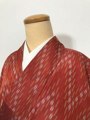【中古】Sサイズ 紬 正絹 赤地に絣文様 アンティーク