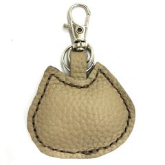 本革 レザーストラップ 	薄茶	猫 綿入り ストラップ ハンドメイド/工房エールヨコハマ