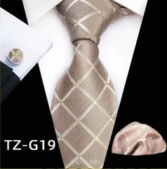 ネクタイ　ポケットチーフ　カフスボタン　3点セット 結婚式 パーティー イベント ダンスパーティー　卒業式　卒園式　入学式　入社式　ビジネス　格子柄　クリーム ベージュ色　ゴールド色 スーツ ワイシャツ　小物 メンズネクタイ チーフ カフス 3点 セット