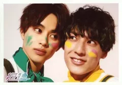 【中古】生写真(男性) 超特急/タクヤ(草川拓弥)・ユースケ(福田佑亮)/横型・顔アップ・衣装緑.黄色.白・タクヤ口閉じ/「BULLET TRAIN Arena Tour 2018 GOLDEN EPOCH」大阪12/27公演限定 生写真セット第66弾