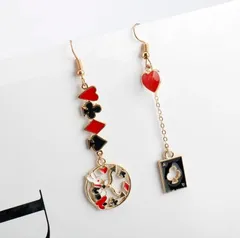 ウサギ トランプ ピアス ゴールド アシンメトリー 兎 動物 アニマル ラビット ハート スペード ダイヤ クローバー 贈りもの 贈り物 お揃い 新品