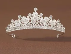 ビジューが輝くブライダルティアラ th24557 結婚式 パーティー