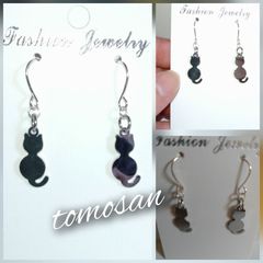 シルバー猫ピアス（イヤリング他無料変更可能）