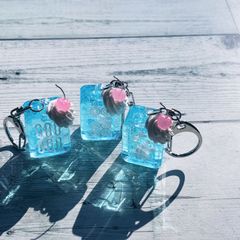 クリームソーダプールの麻雀牌(ラムネ)