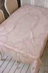 ビニール製 テーブルクロス ６人掛け用 レース模様 レース 150cm×228cm ピンク (3051） ビニールクロス 撥水 はっ水 レース柄 アンティーク風 フレンチシャビー 長方形 150×228
