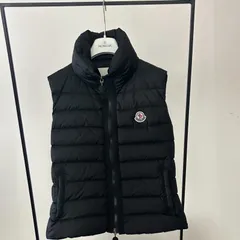 MONCLER × sacai HITOMI モンクレール サカイ ダウンベスト 2025年最新】モンクレールsacaiの人気アイテム - メルカリ