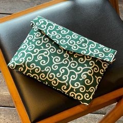 Item thumbnail for item 5d3b6681-f09c-4c79-9743-1cbb3c308d59