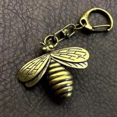 真鍮 キーホルダー キーリング ヴィンテージ ビンテージ アンティーク レトロ 真鍮製 縁起物 金運 ハンドメイド ペンダントトップ 置物 チャーム  蜂 ハチ 150