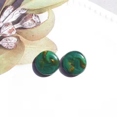 こっくりとした緑色のイヤリング/ピアス アレルギー対応