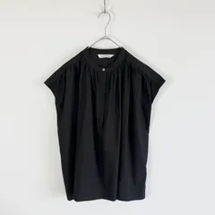 トラッゾドンナ ノースリーブ タック ブラウス