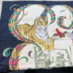 フェラガモ スカーフ ベージュ シルク 虎柄 Salvatore Ferragamo