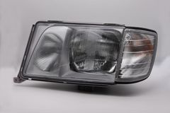 Mercedes Benz W124 Eクラス後期用　ハロゲンヘッドライト