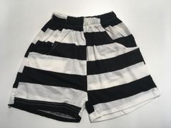 子供用　白黒ボーダー　半ズボン　66