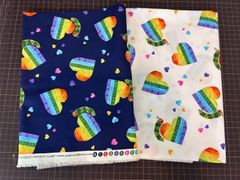 1309 【ラスト1点】USA輸入生地　はらぺこあおむし　レインボーハート　106-111cm×50cm(2枚入り)