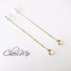 夕日の雫☆ ティアドロップ型 一粒スワロ の ロングチェーン イヤリング