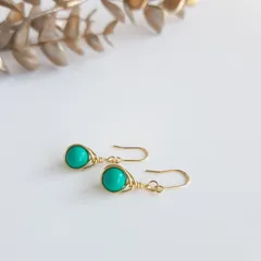 天然石 マグネサイト ターコイズのワイヤーラッピング ピアス/イヤリング