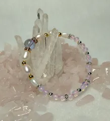 神秘的な宇宙のエネルギー　コスモクォーツオーラ × 淡水パール × シンセティックオパール × ブレスレット