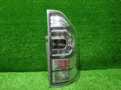 中古|良品70ヴォクシー 左LEDテールランプZRR70/75 前期28-220 Amazon | 25年ヴォクシー DBA-ZRR70W 右テールランプ テールレンズ 28