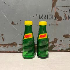 ビンテージ Squirt ソルト＆ペッパー ボトル – レトロなアメリカンコレクターズアイテム