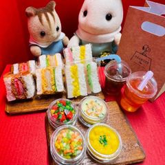 525 カツサンドとサンドイッチランチセット⭐️ドールハウス　リカちゃん　シルバニア　樹脂粘土　ねんどろいど　ブライス　オビツ　シルバニア　フェイクフード　ミニチュアパン